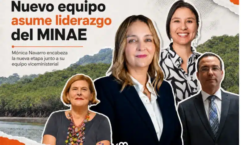 Nuevo equipo del MINAE encabezado por Mónica Navarro Del Valle junto a los viceministros Ana Gloria Guzmán, Giovanna Valverde y Ronny Rodríguez